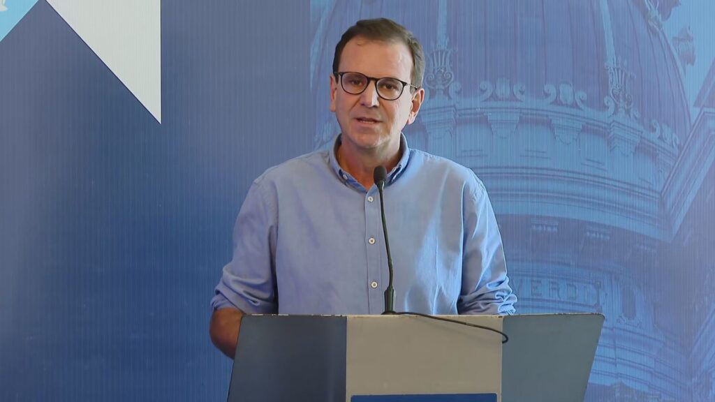 Real Time Big Data: Paes lidera cenários de primeiro turno no RJ