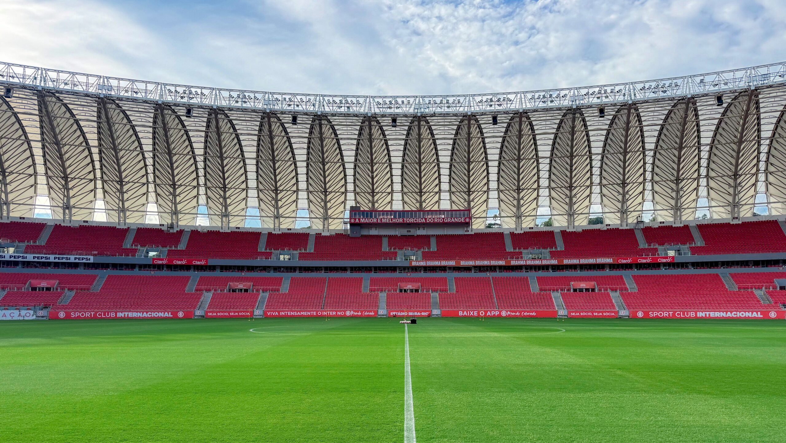 Internacional x Bahia: escalações e informações do Brasileirão