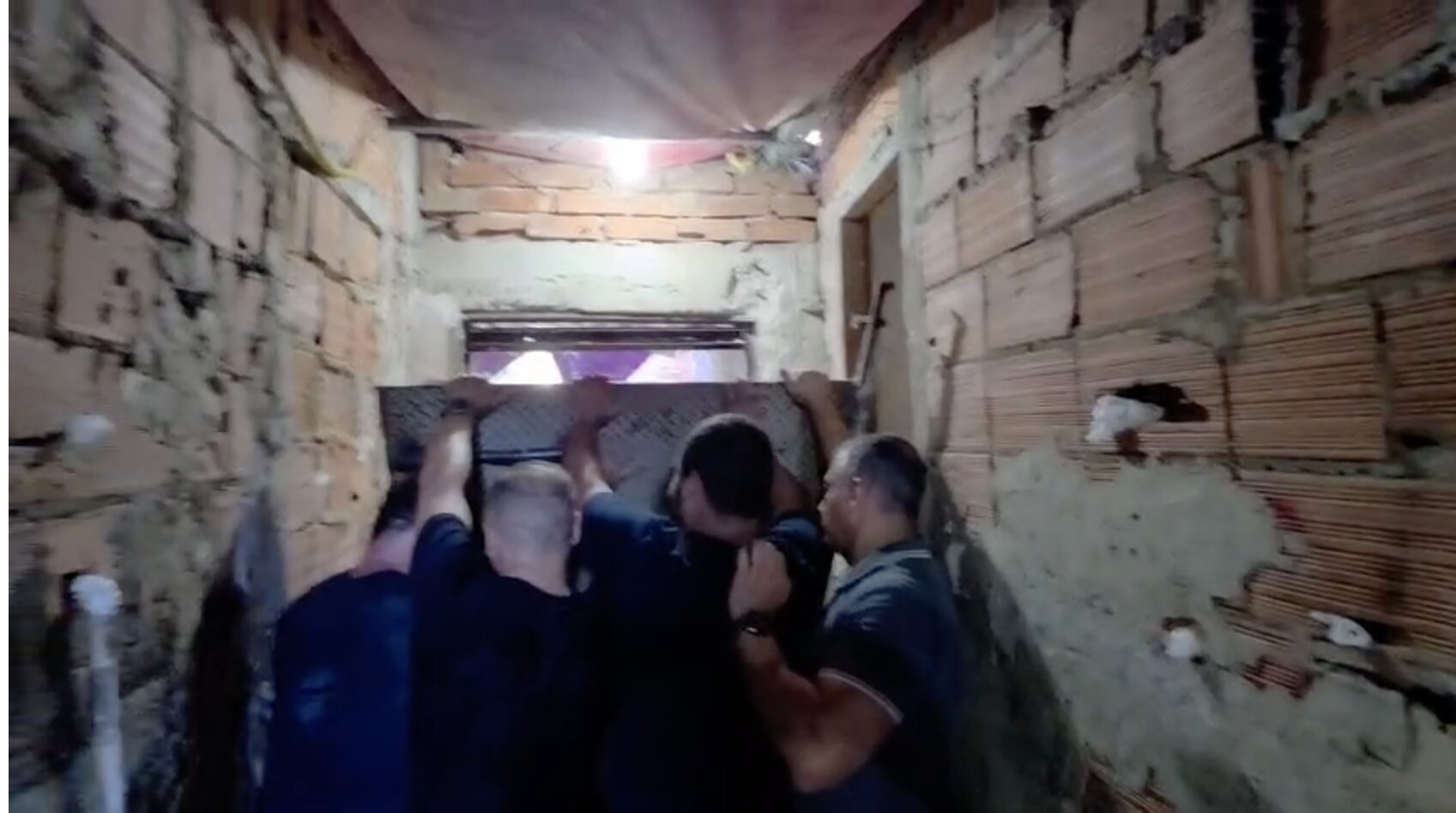 Polícia Civil fecha bunker do tráfico no Centro do Rio com sucesso