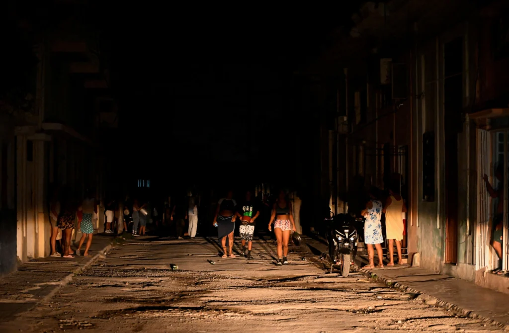 Cuba começa a restabelecer a energia com soluções sustentáveis