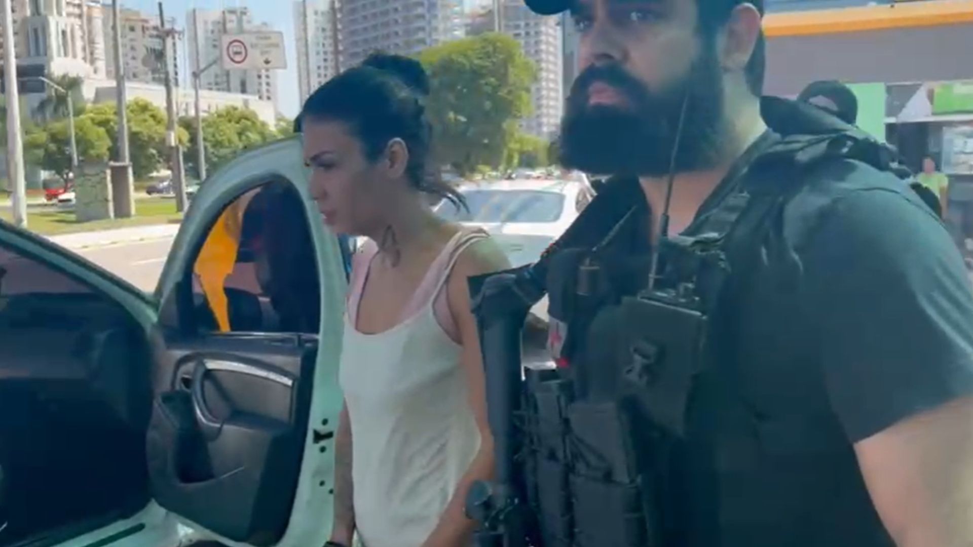 Mulher Gato é presa na zona Sudoeste do Rio por crime grave