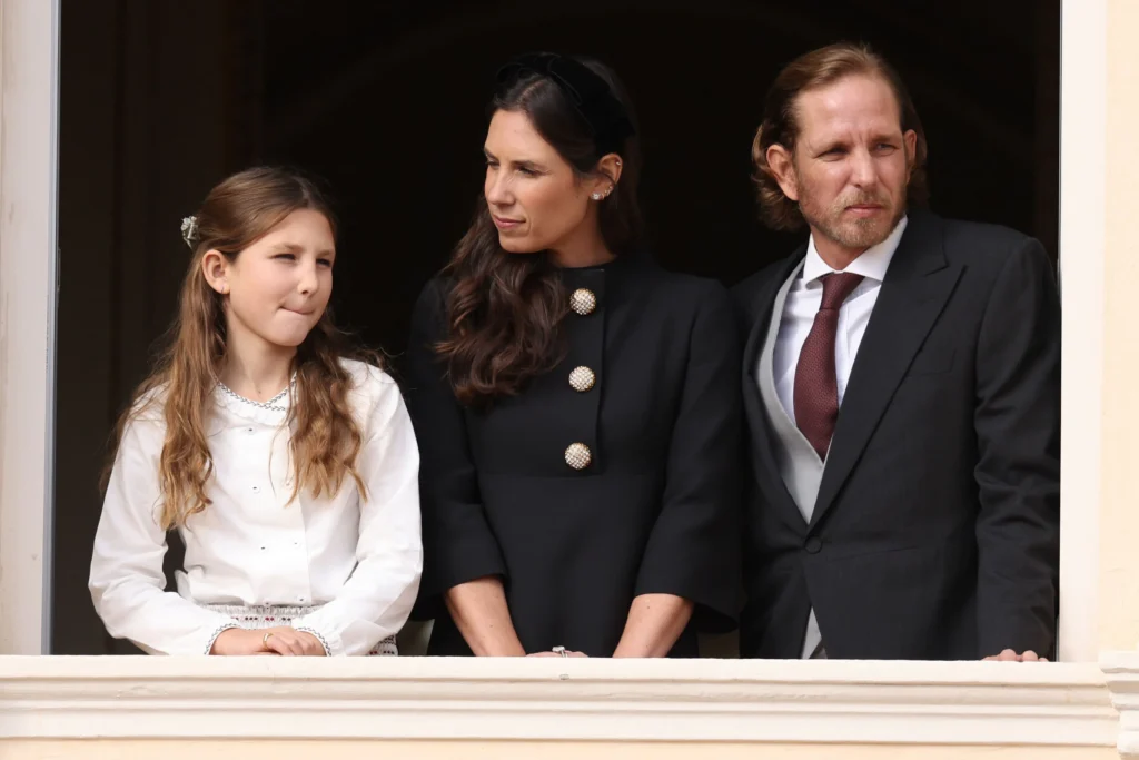 Príncipe de Mônaco aproveita praia em família no Rio de Janeiro