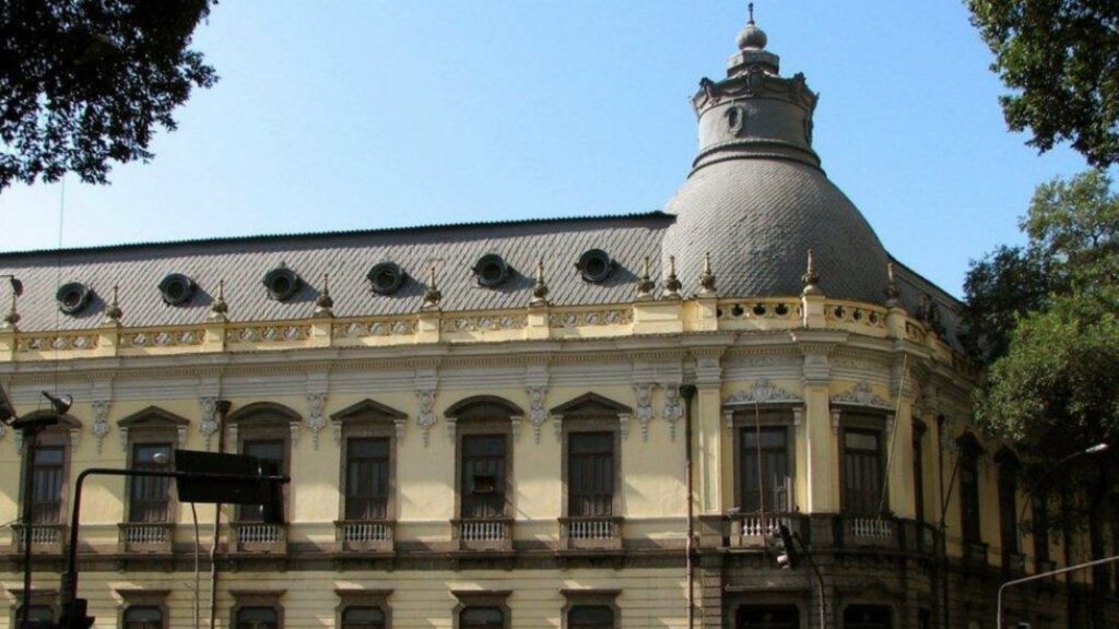 Colégio Pedro II enfrenta crise após denúncias de estupro