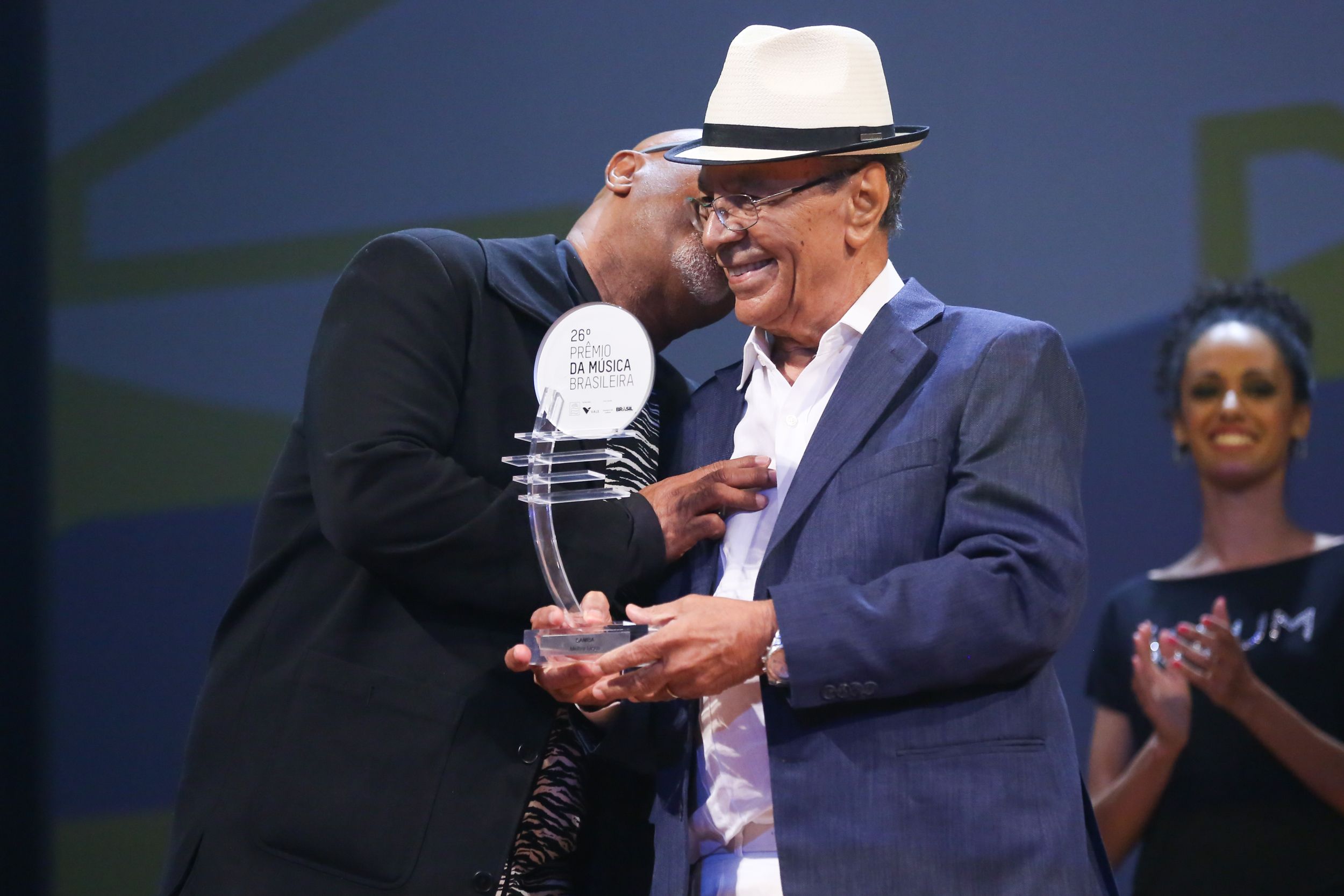 Portela anuncia enredo em homenagem a Monarco para 2027 e traz emoção