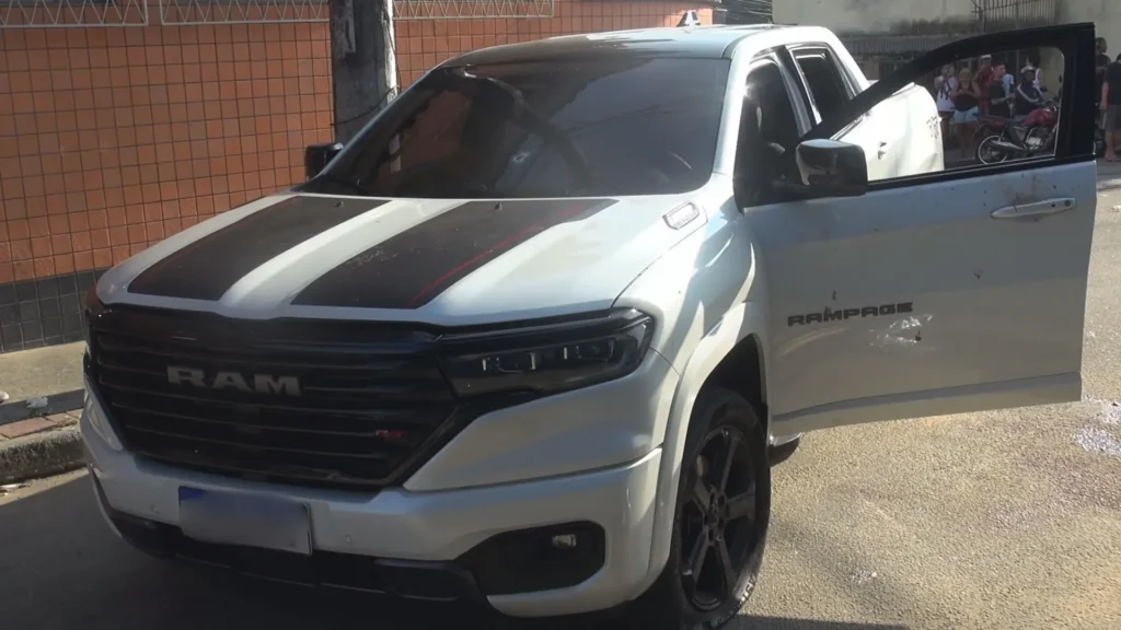 "Foram 23 tiros": Justiça e clamor por resposta no Rio