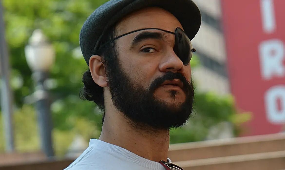 Fotógrafo cego em ação da PM-SP receberá indenização justa