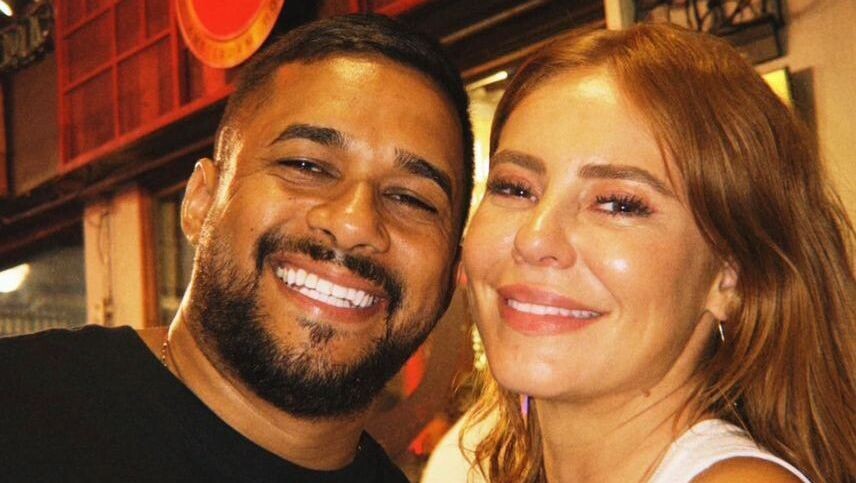 Paolla Oliveira se pronuncia sobre rumores de affair e desmente