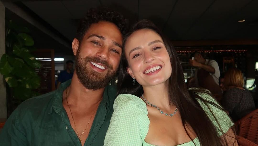 Larissa Manoela comenta planos para engravidar e ser mãe