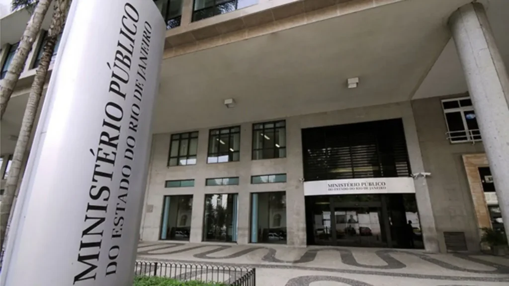Família Avelino: polícia atua contra milícia no Rio