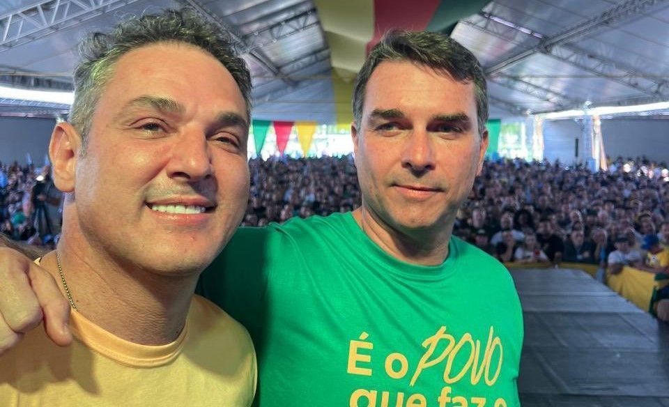 Com apoio de Flávio, Zucco avança na corrida ao governo do RS