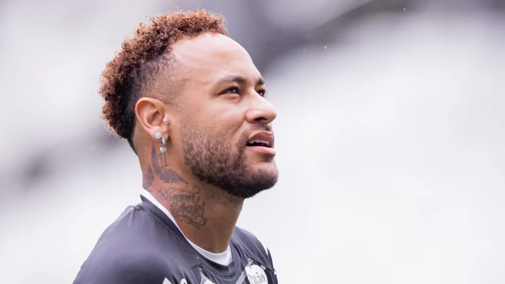 Neymar fala sobre lesão antes da Copa: "Problema do quê?"