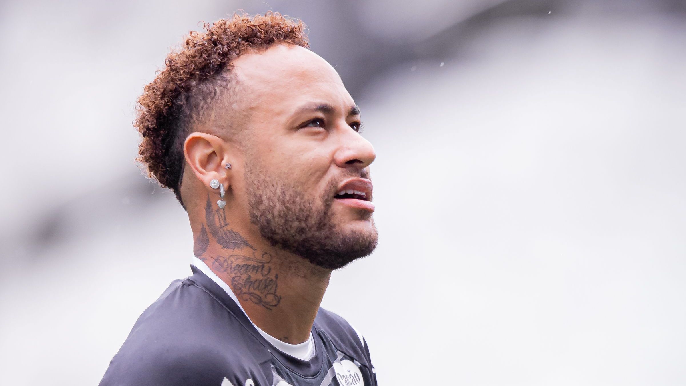Neymar fala sobre lesão antes da Copa: "Problema do quê?"