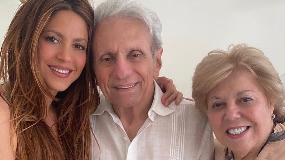 Pai de Shakira foi internado na UTI antes do show em turnê