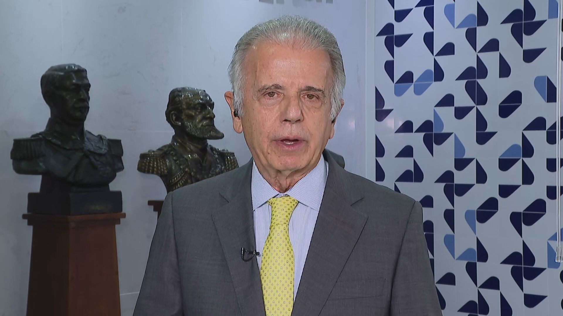 Múcio viaja a Caracas para reunião com governo venezuelano e avanços.
