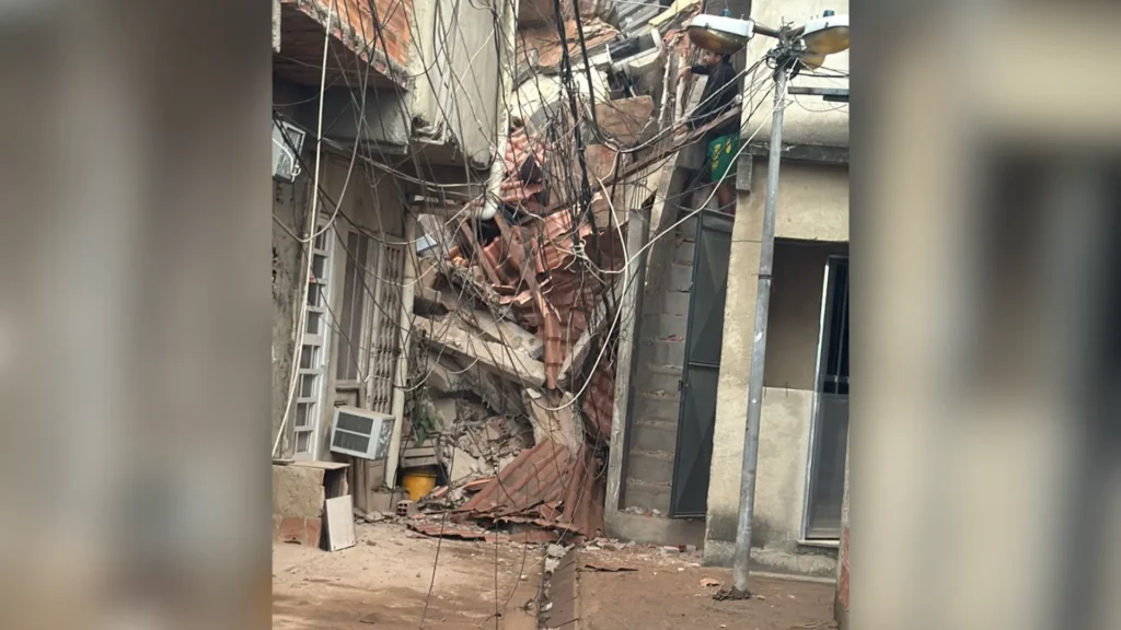 Imóvel desaba e deixa duas crianças desaparecidas no Rio de Janeiro