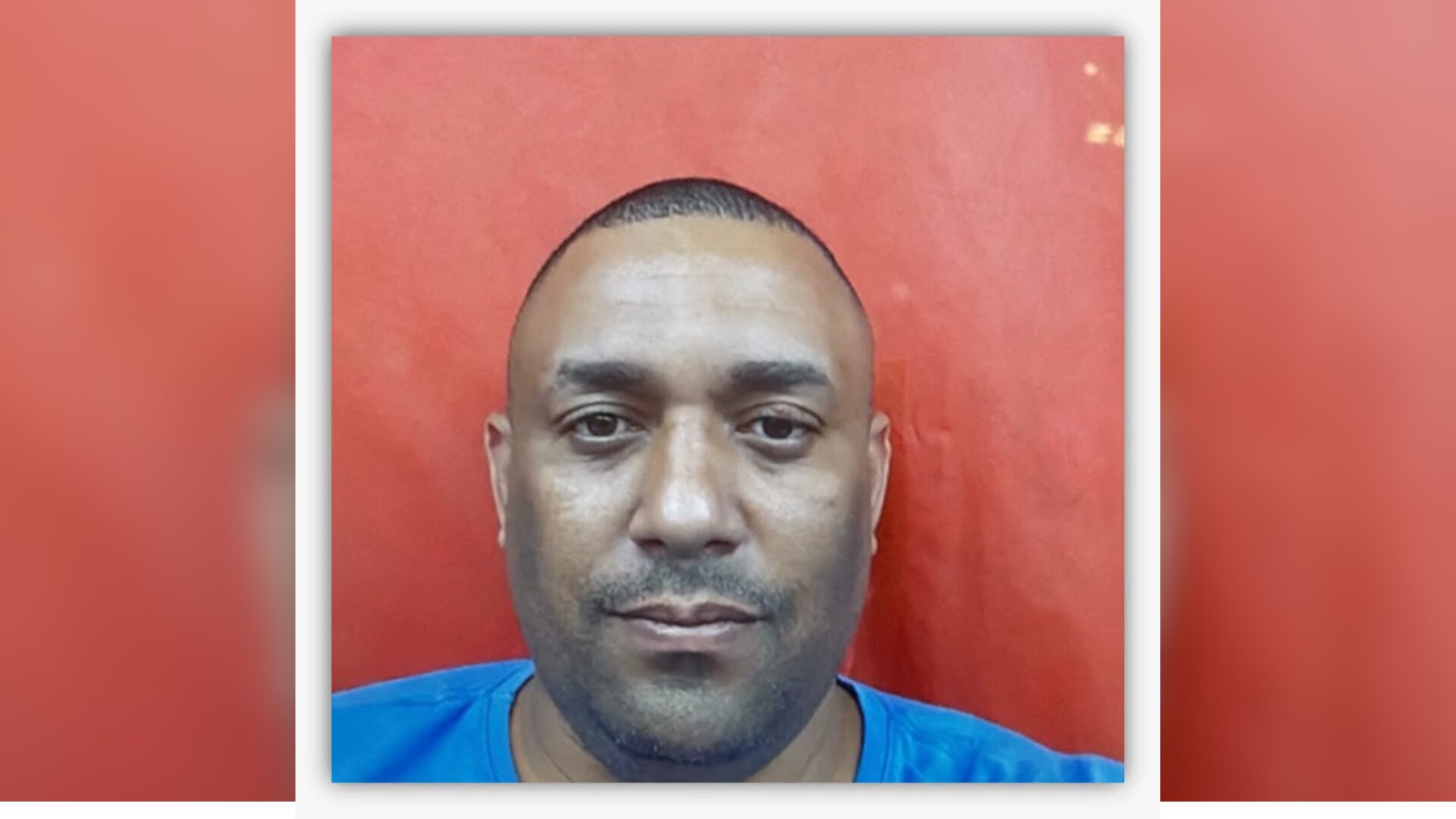 Homem é procurado após matar companheira na frente das filhas
