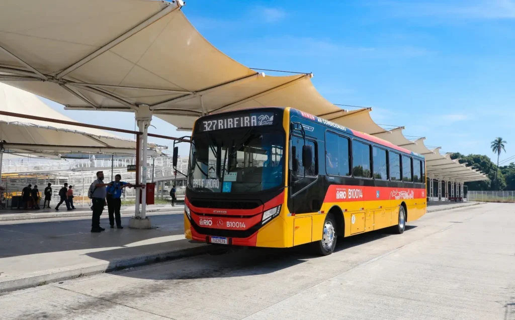 Ônibus do Rio deixam de aceitar dinheiro; saiba como pagar a passagem