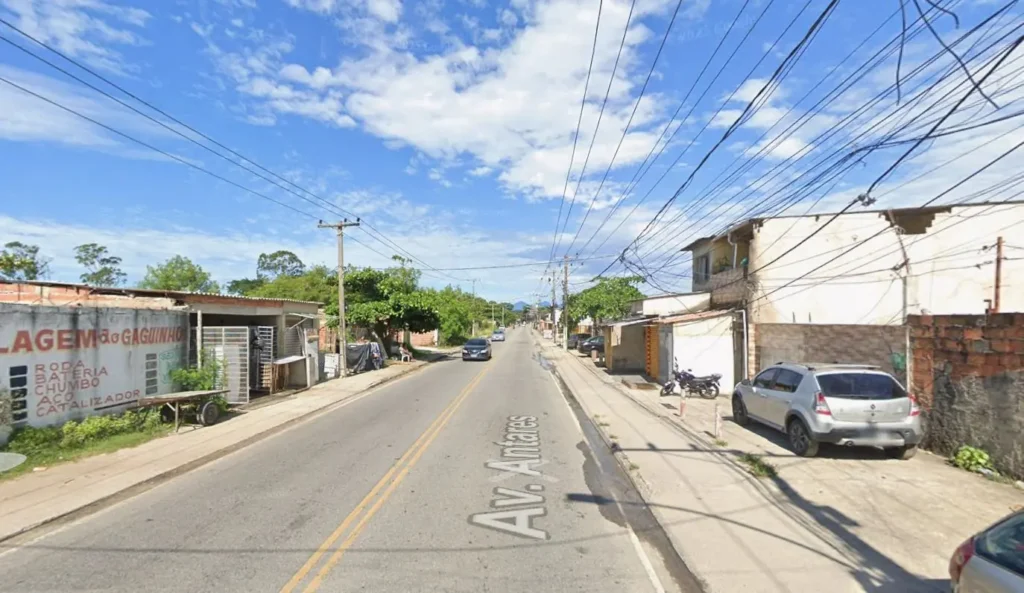 Mulher morre baleada dentro de van na zona Oeste do Rio: entenda o caso