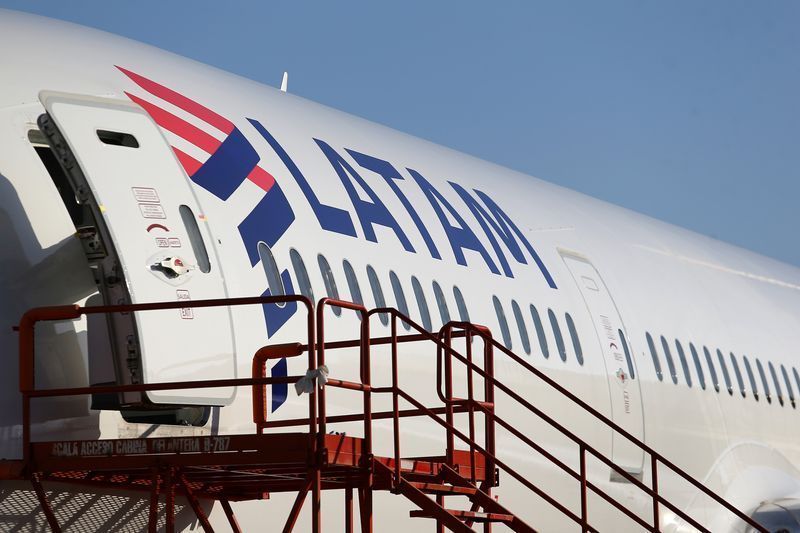Latam quer Embraer como coringa para novos destinos e reduzir custos