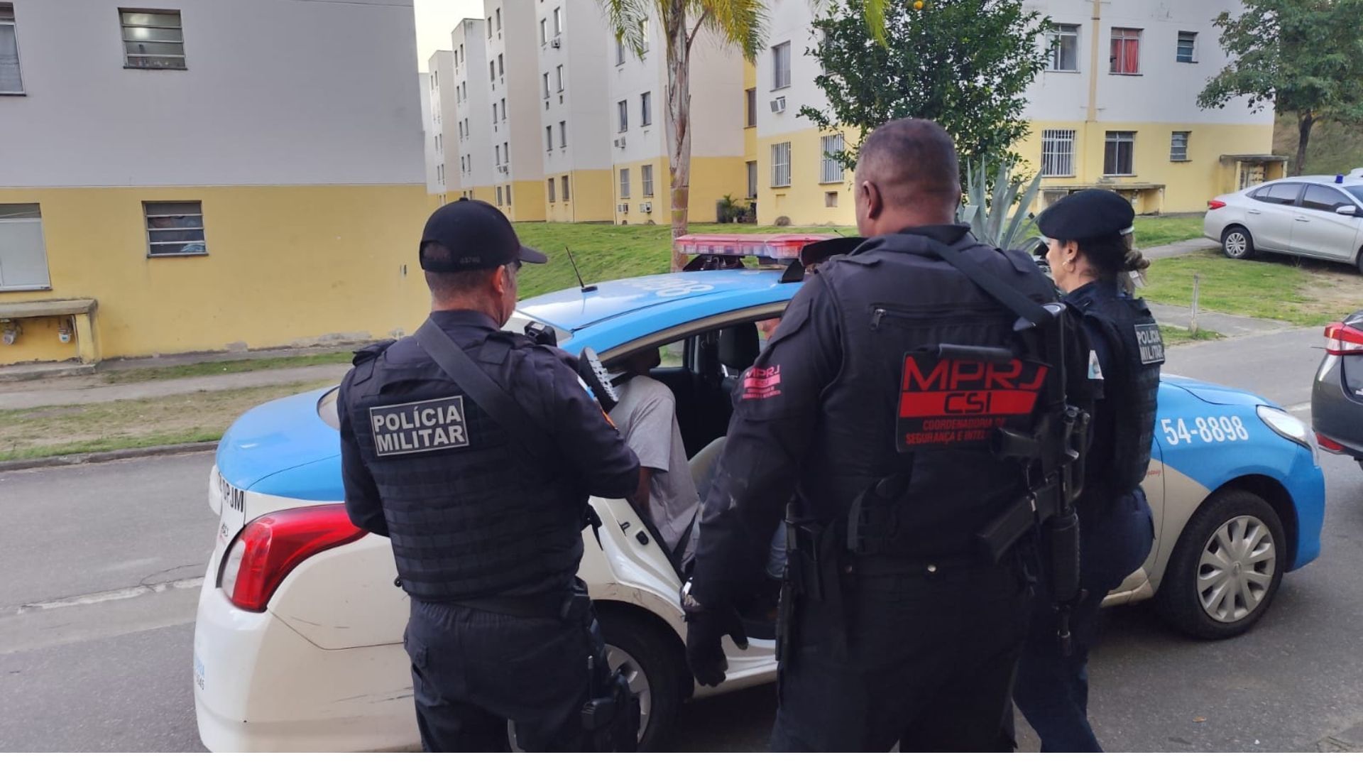 Operação cumpre 20 mandados contra milícia na Baixada Fluminense