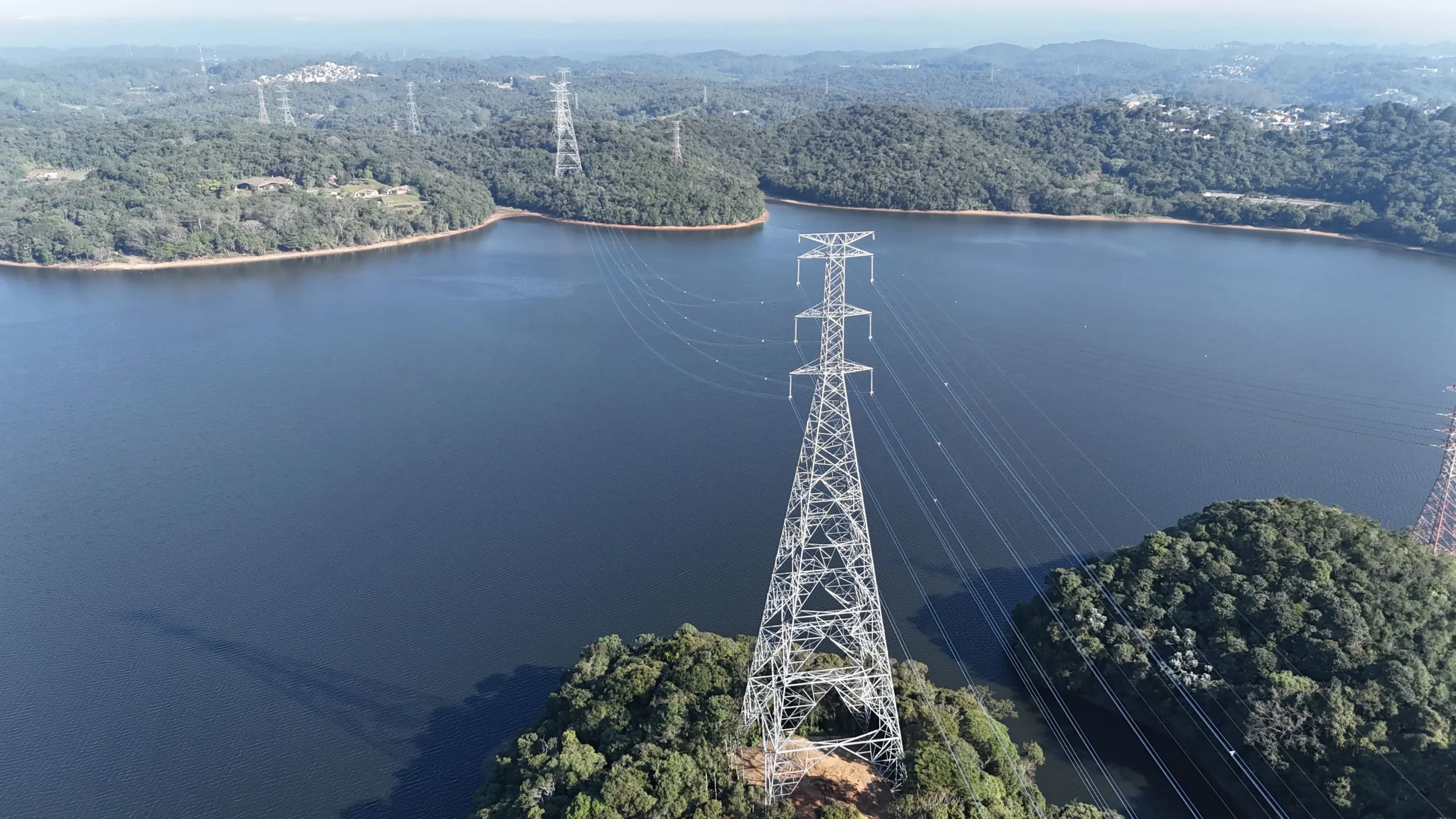 Isa Energia obtém licença prévia para expansão em MG e RJ