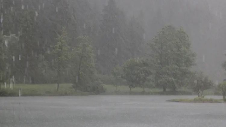 Chuva forte volta ao Sul e traz alívio para o calor