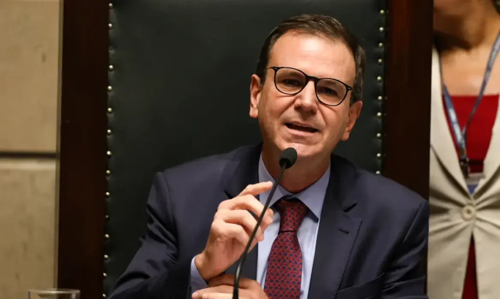 Paes desiste de ir a primeiro debate e impacta eleição do RJ