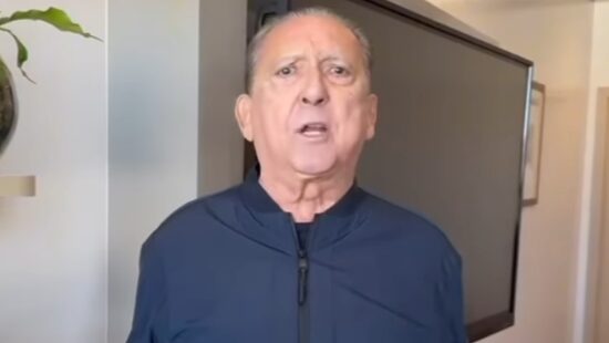 Galvão Bueno elogia classificação do Flamengo contra o Cruzeiro
