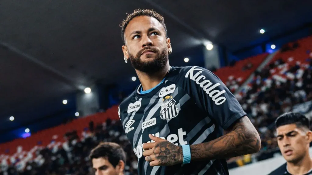 Sem Neymar, Cuca otimiza time do Santos contra o Athletico-PR