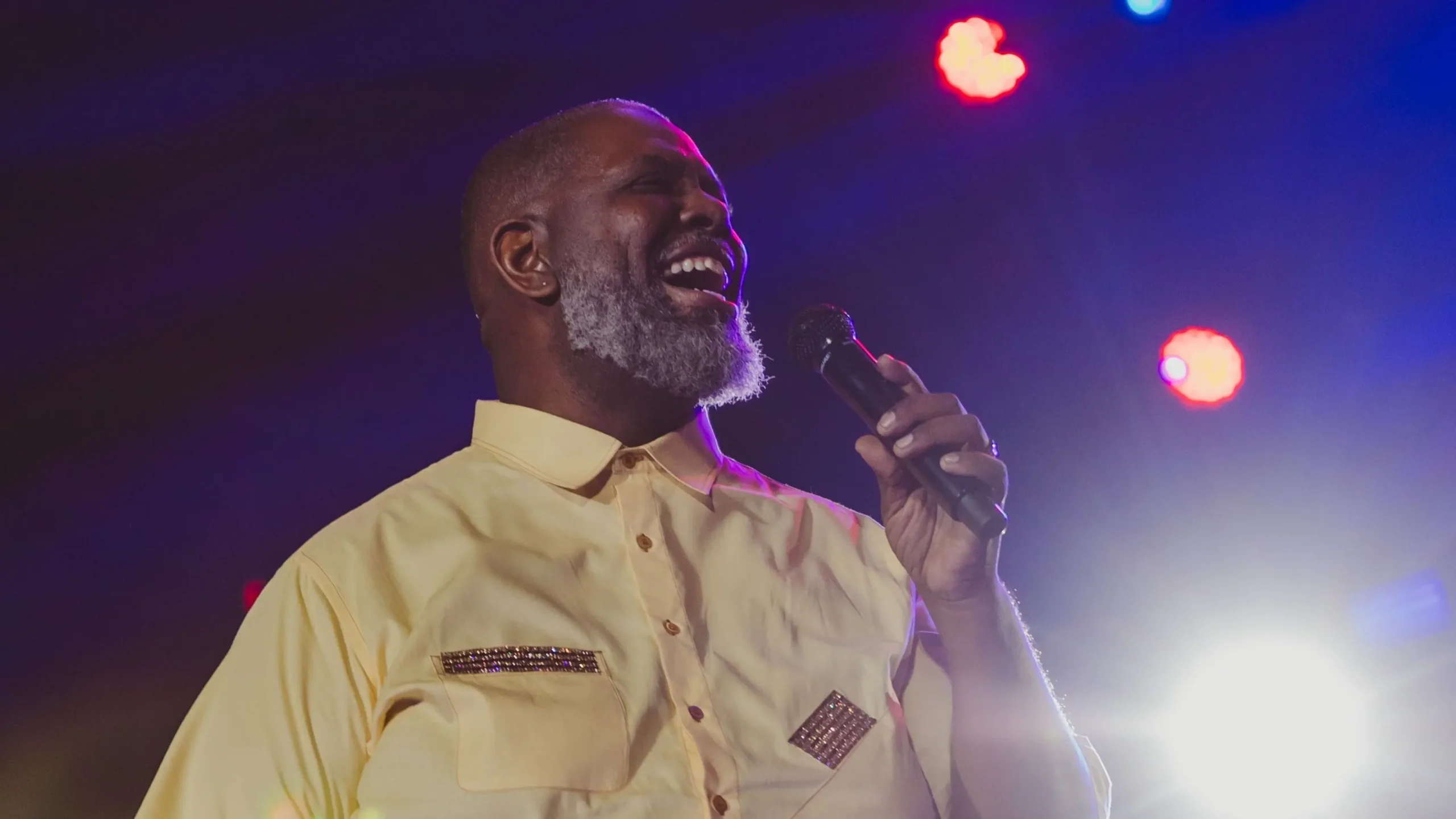 Péricles vai cantar Hino Nacional na NFL do Rio de Janeiro