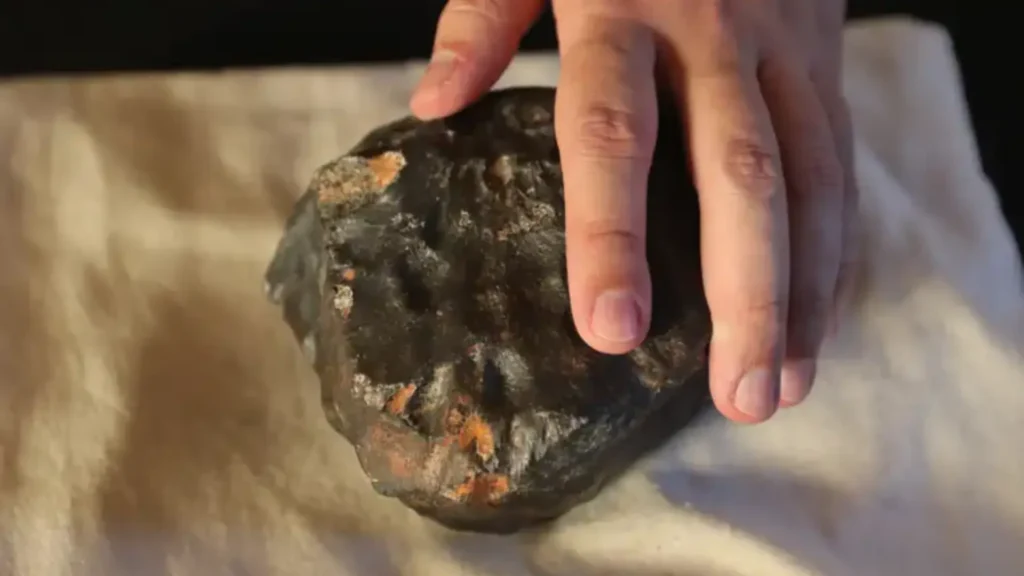 Chuva de meteoritos em Santa Filomena: atrai caçadores internacionais
