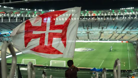 Fluminense x Vasco: escalações e onde assistir ao jogo hoje