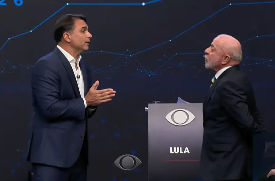 Ataques marcam 1º debate na TV entre Lula e Flávio; principais destaques
