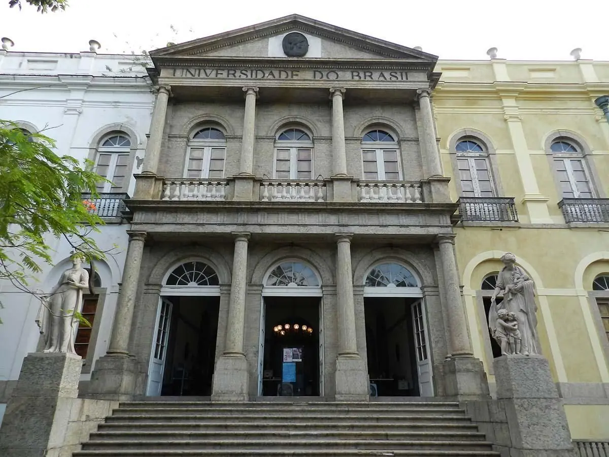 PF faz operação contra fraudes em concurso público da UFRJ para coibir irregularidades