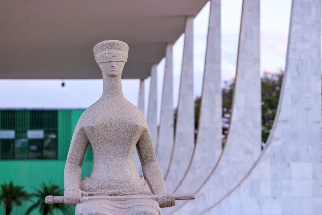 Intervenção em debate escala exposição de TSE e STF no cenário político