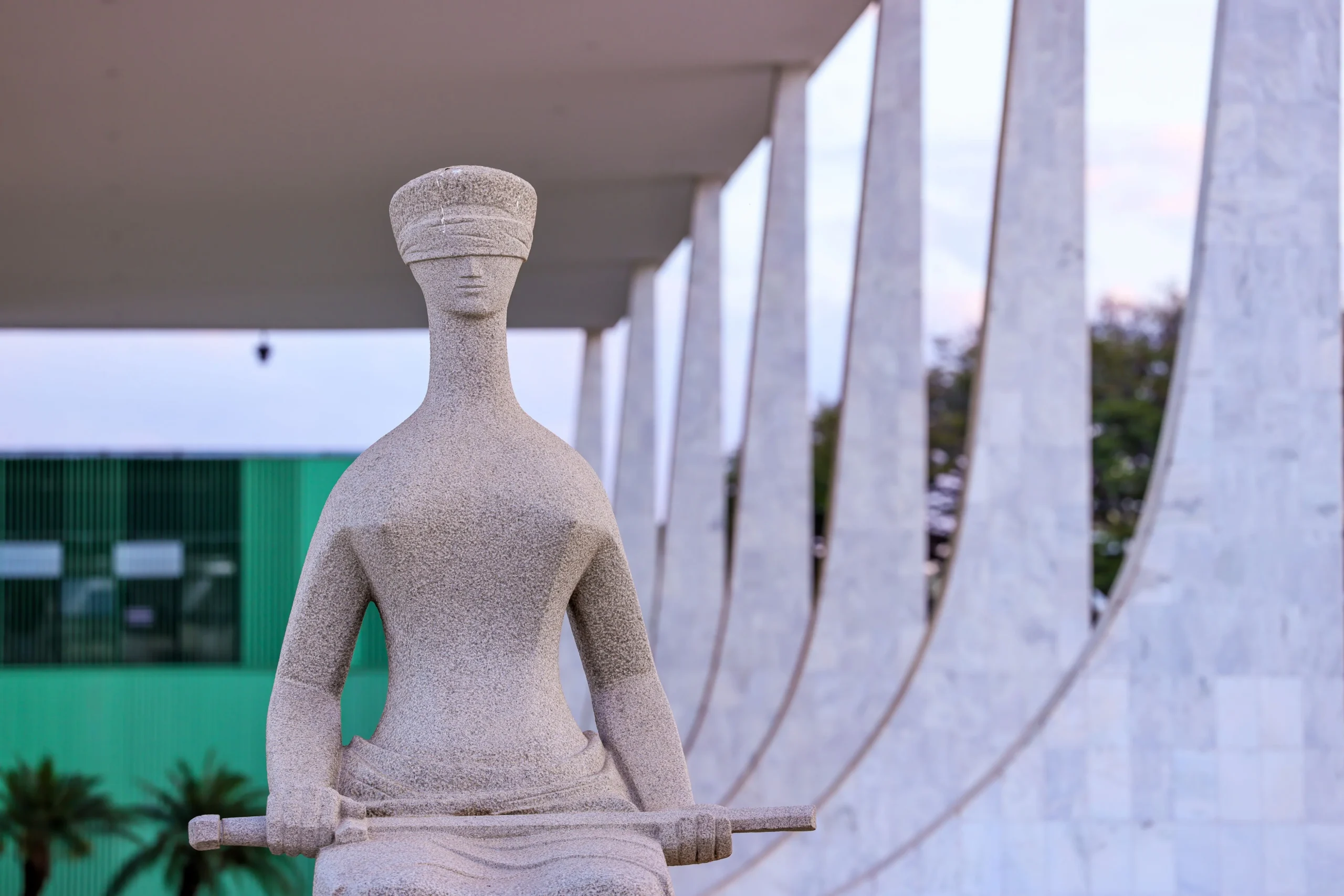 Intervenção em debate escala exposição de TSE e STF no cenário político