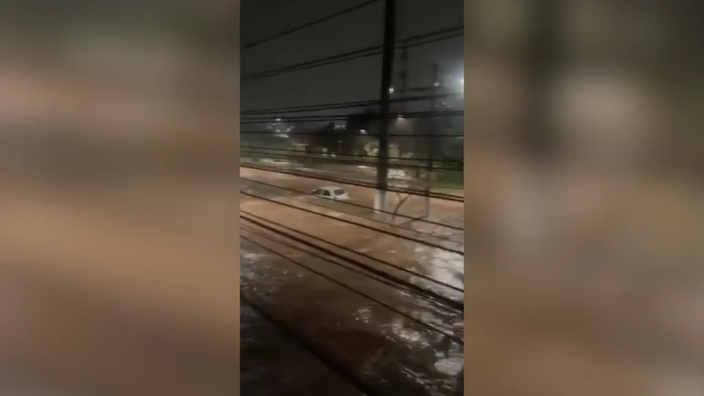 SP tem 15 alertas por chuva na madrugada de sexta; prepare-se!