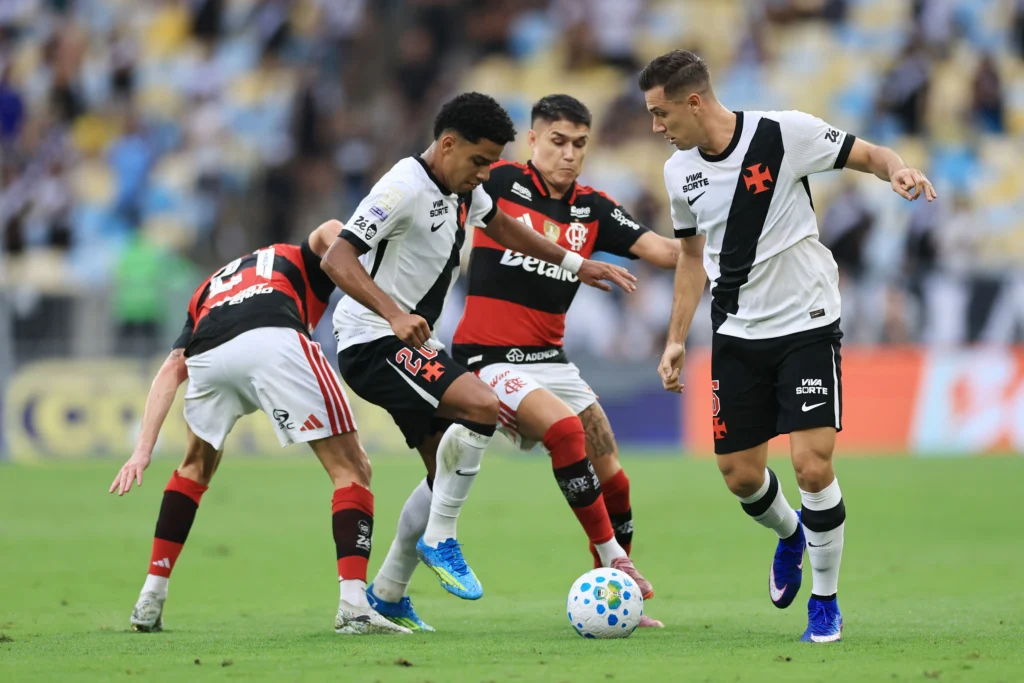 Vasco x Flamengo: Torcida dividida promete clássico emocionante
