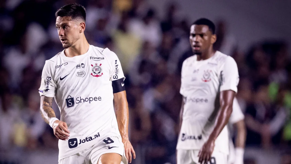 Presidente do Corinthians nega crise com elenco e mantém foco