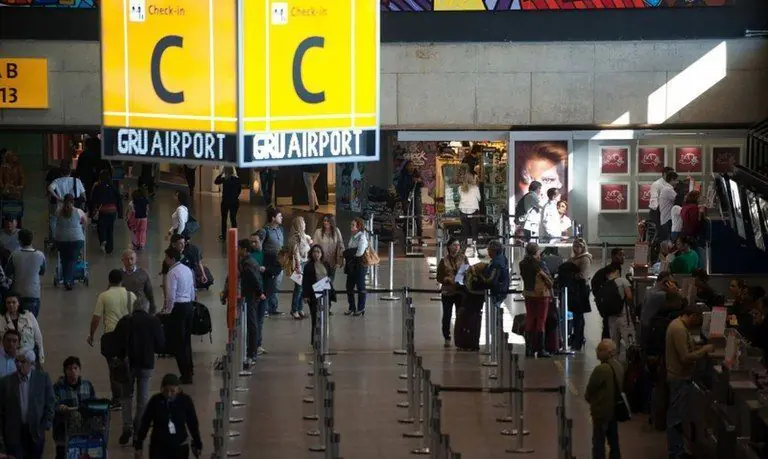 Aeroportos de SP devem receber mais de 1 milhão de passageiros no feriado em segurança