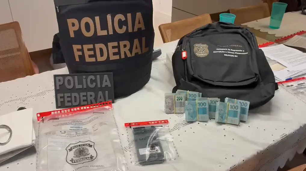 Desembargador e família são alvos da PF por venda de sentença.