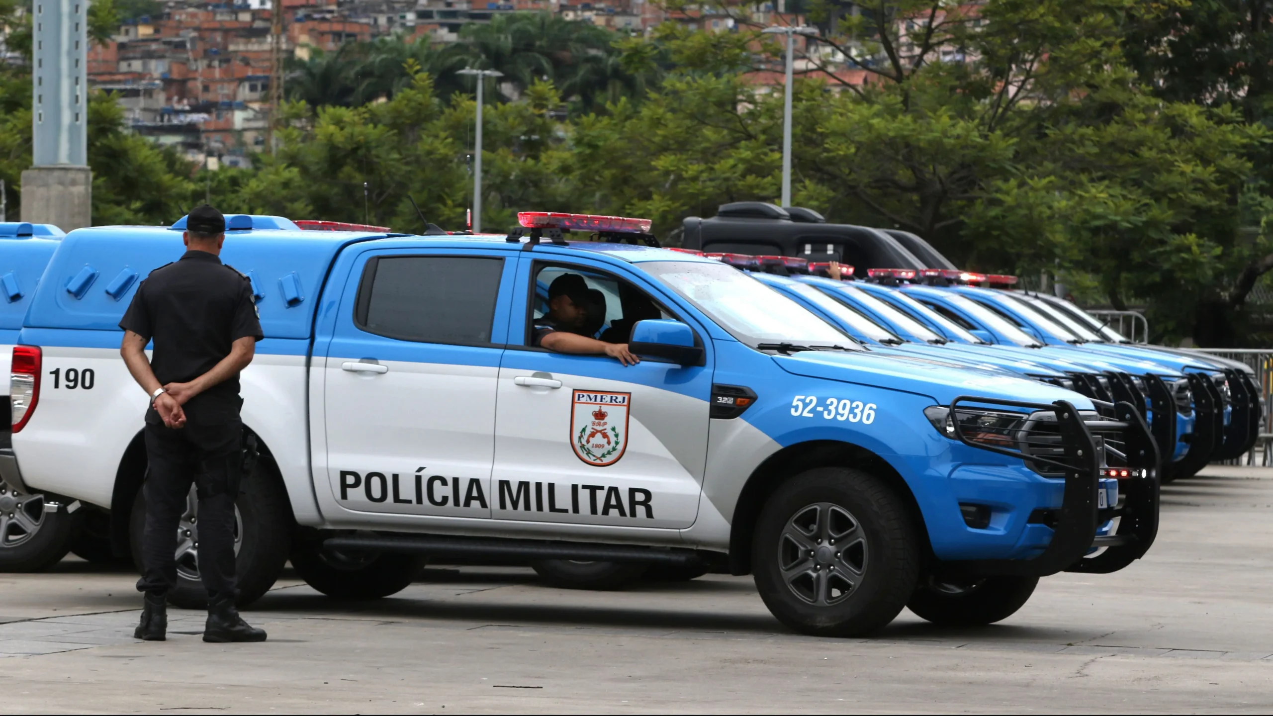 Rio de Janeiro mobiliza mais de 20 mil policiais para segurança efetiva