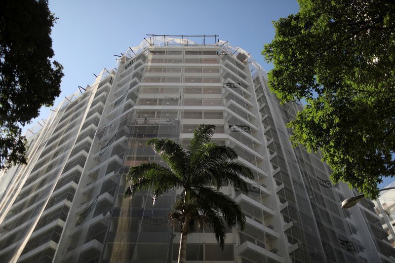 Número de trabalhadores na construção bate recorde no Caged